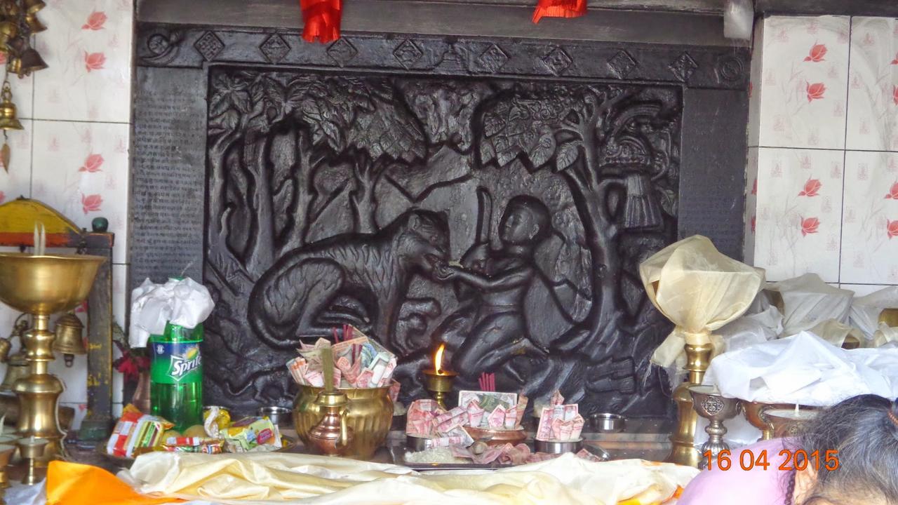 Everest Home Stay Apartment Lalitpur Eksteriør billede