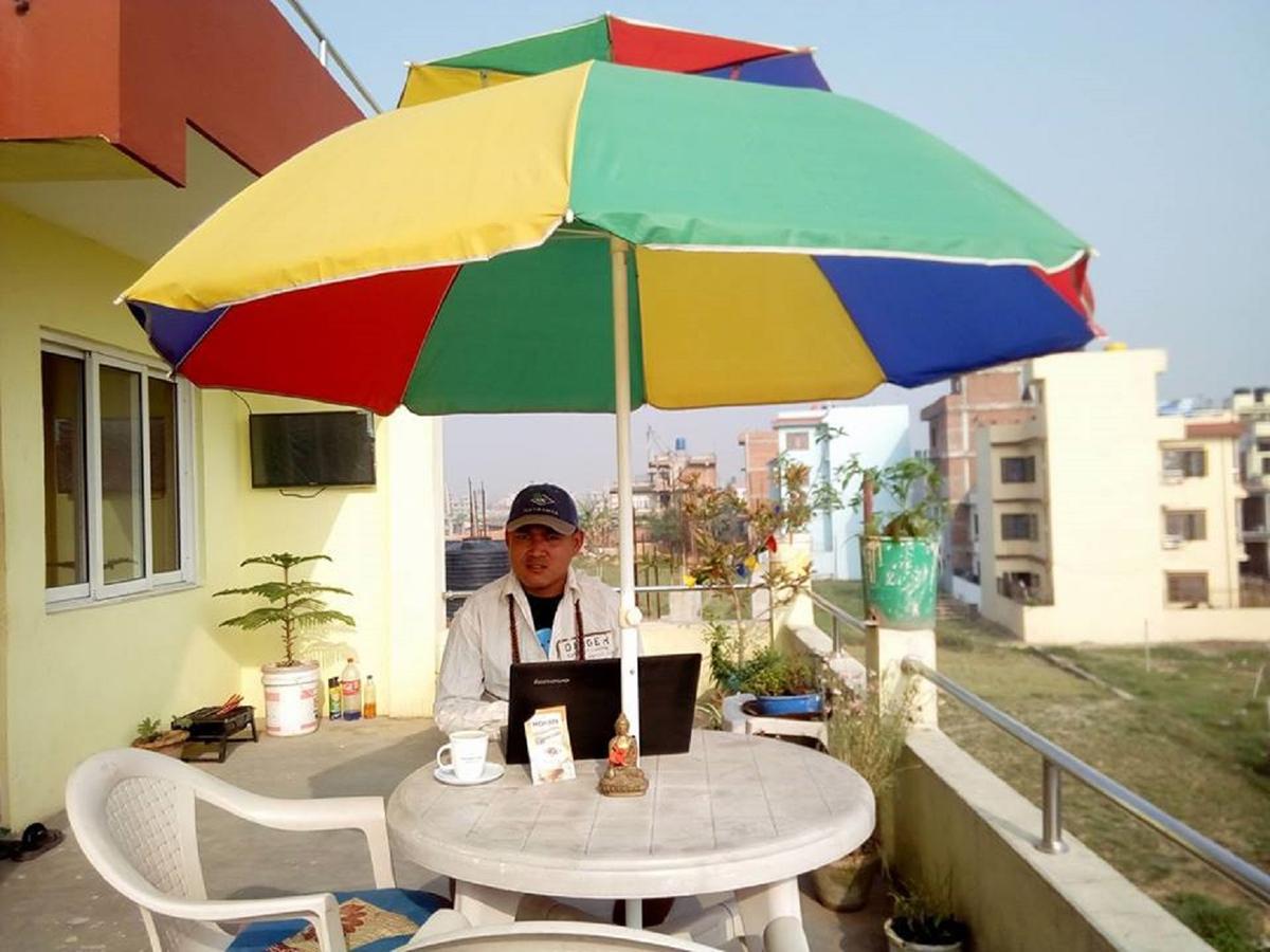 Everest Home Stay Apartment Lalitpur Eksteriør billede