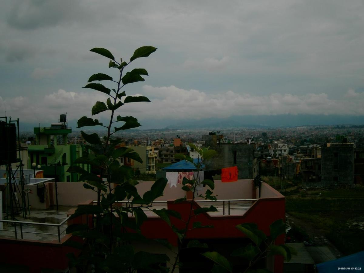 Everest Home Stay Apartment Lalitpur Eksteriør billede